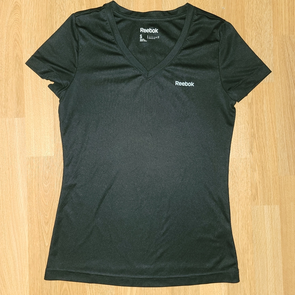 Reebok playdry black Shirt small